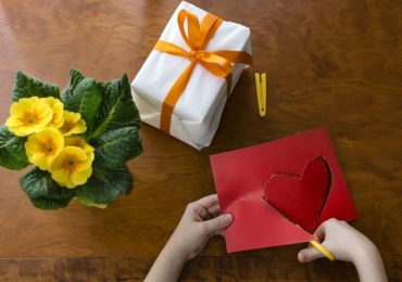 Valentine's Day Crafts to do with Your Child