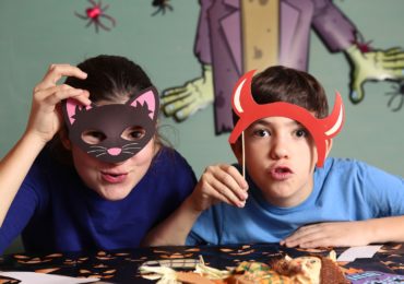 Helping Preteens Choose Moderate Halloween Costumes